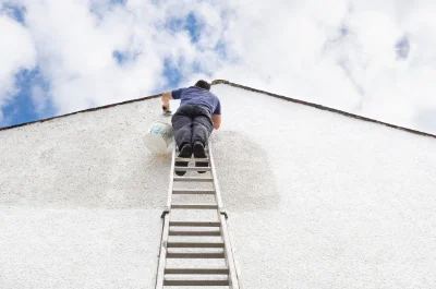 Peinture extérieure à Montségur-sur-Lauzon — façades et ravalement